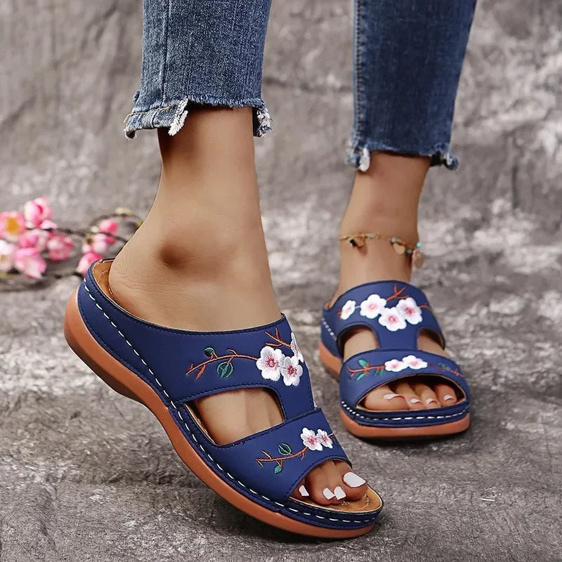 Women Slippers Embroider Flowers Leather Woman Sandals 2025 Outdoor Light Casual Wedges Slippers Slip on Summer Shoes for Women