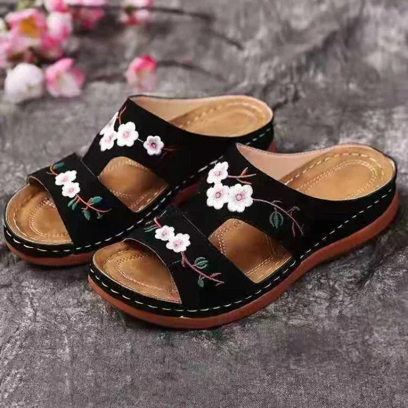 Women Slippers Embroider Flowers Leather Woman Sandals 2025 Outdoor Light Casual Wedges Slippers Slip on Summer Shoes for Women