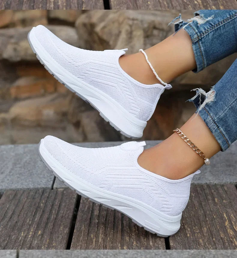 2025 New Summer Mesh Breathable Large Women's Casual Shoes Soft Sole Lightweight Women's  Single  Shoes Free Shippiing Shoes