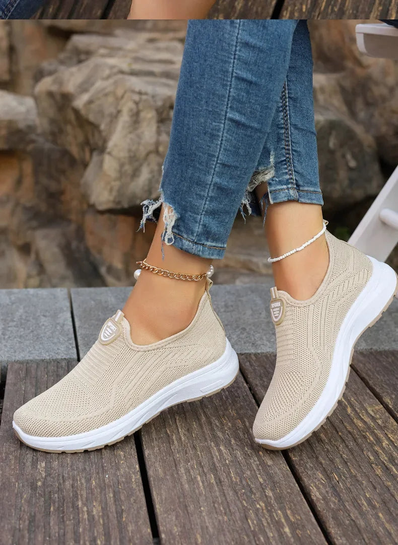2025 New Summer Mesh Breathable Large Women's Casual Shoes Soft Sole Lightweight Women's  Single  Shoes Free Shippiing Shoes