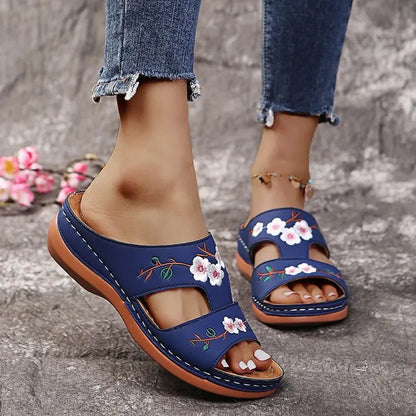 Women Slippers Embroider Flowers Leather Woman Sandals 2025 Outdoor Light Casual Wedges Slippers Slip on Summer Shoes for Women