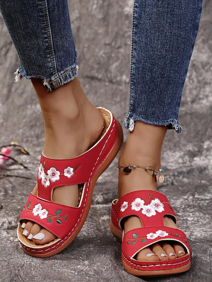 Women Slippers Embroider Flowers Leather Woman Sandals 2025 Outdoor Light Casual Wedges Slippers Slip on Summer Shoes for Women