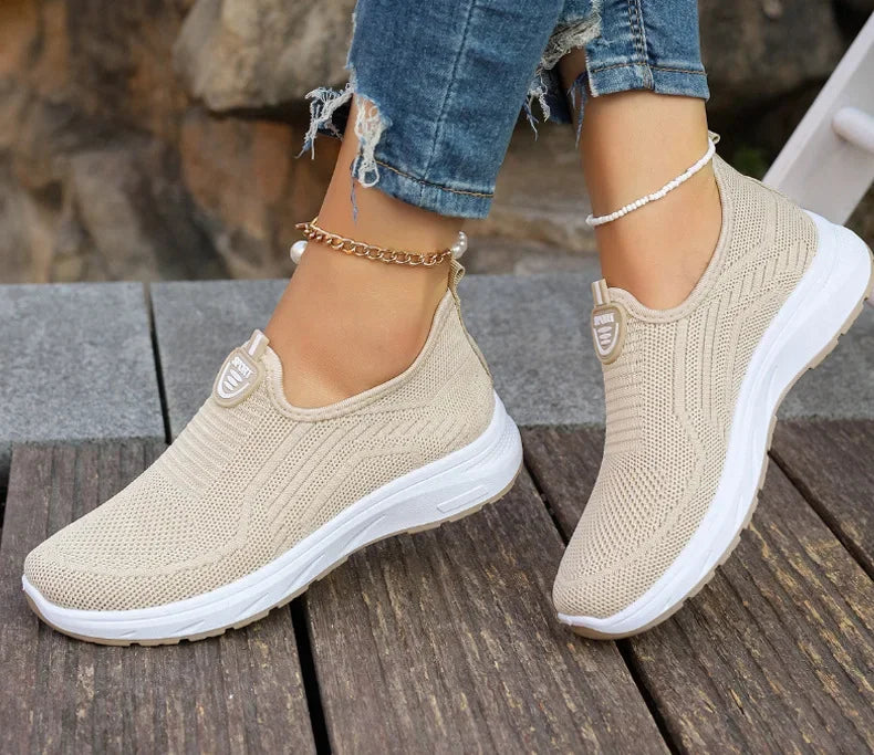2025 New Summer Mesh Breathable Large Women's Casual Shoes Soft Sole Lightweight Women's  Single  Shoes Free Shippiing Shoes
