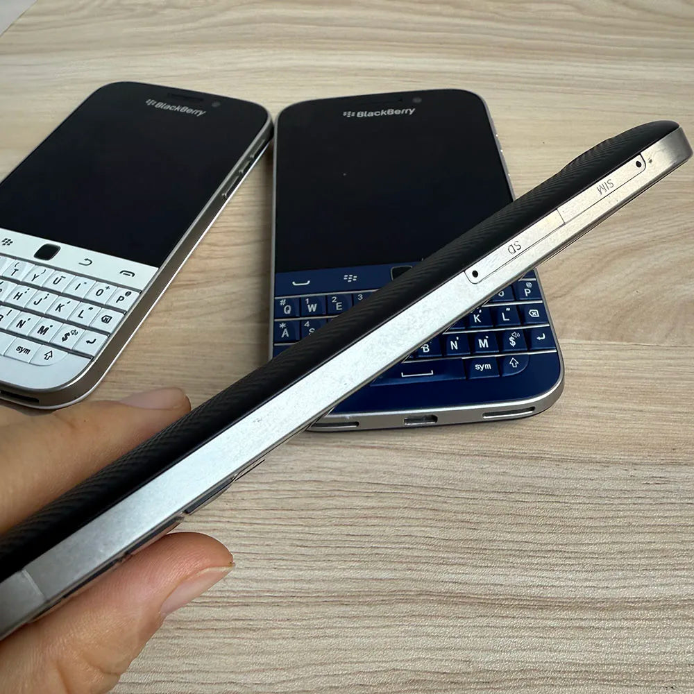 BlackBerry Classic Q20 Cellphone 4G 3.5" 8MP 2GB RAM 2515mAh IPS LCD Original Smartphone Unlocked Used 80-90% New
