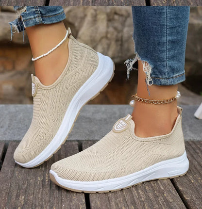 2025 New Summer Mesh Breathable Large Women's Casual Shoes Soft Sole Lightweight Women's  Single  Shoes Free Shippiing Shoes