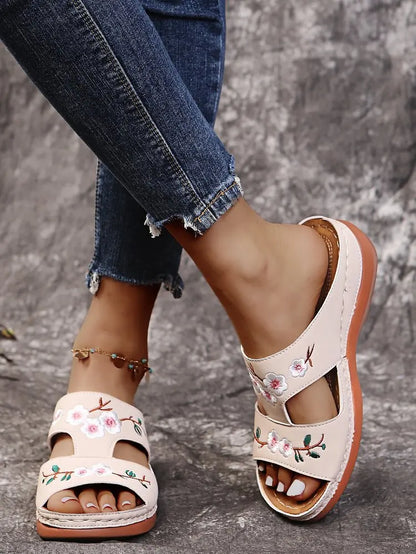 Women Slippers Embroider Flowers Leather Woman Sandals 2025 Outdoor Light Casual Wedges Slippers Slip on Summer Shoes for Women